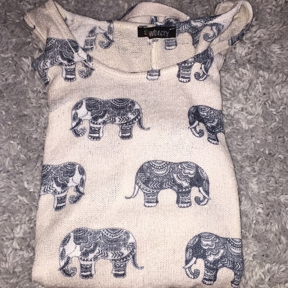 A cute camisole - Picture 3 of 3